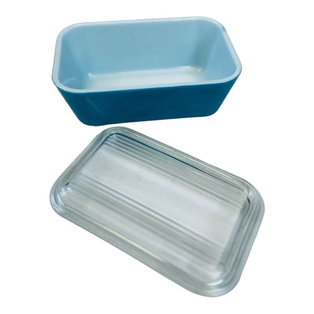 Vintage Pyrex Blue 0502 Refrigerator Dish w/lid Blue 50s